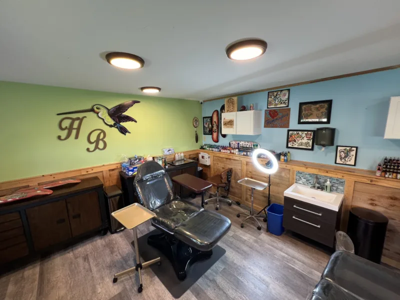 Hummingbird Tattoo Studio interior tattoo station